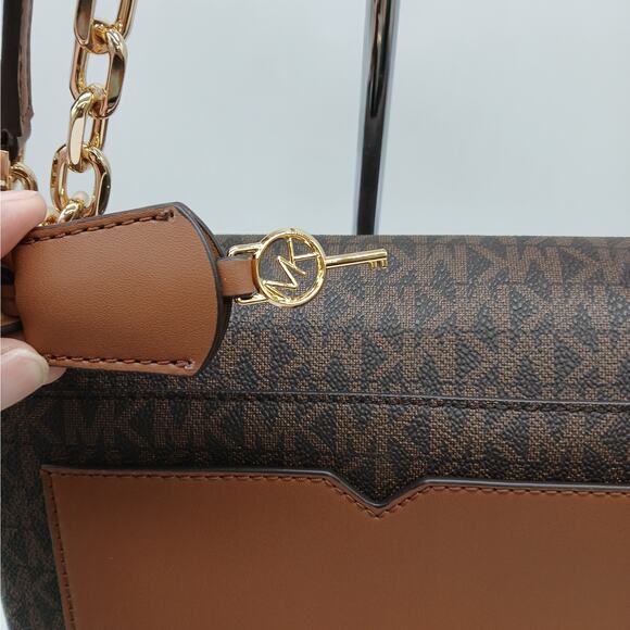 Michael Kors Medium Cece Signature Chain Shoulder Bag and Wallet Set Brown - Picture 3 of 16